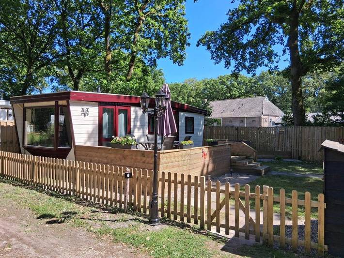 Vakantiehuis voor 2 personen, with Terras and Tuin as well as Kinderzwembad and Uitzicht in Eext