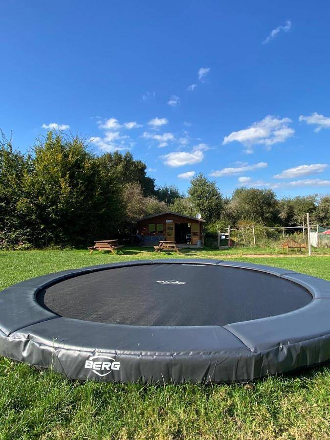 Gîte pour 6 personnes, avec Terrasse et Jardin ainsi que Piscine et Vue à Saint-Désiré
