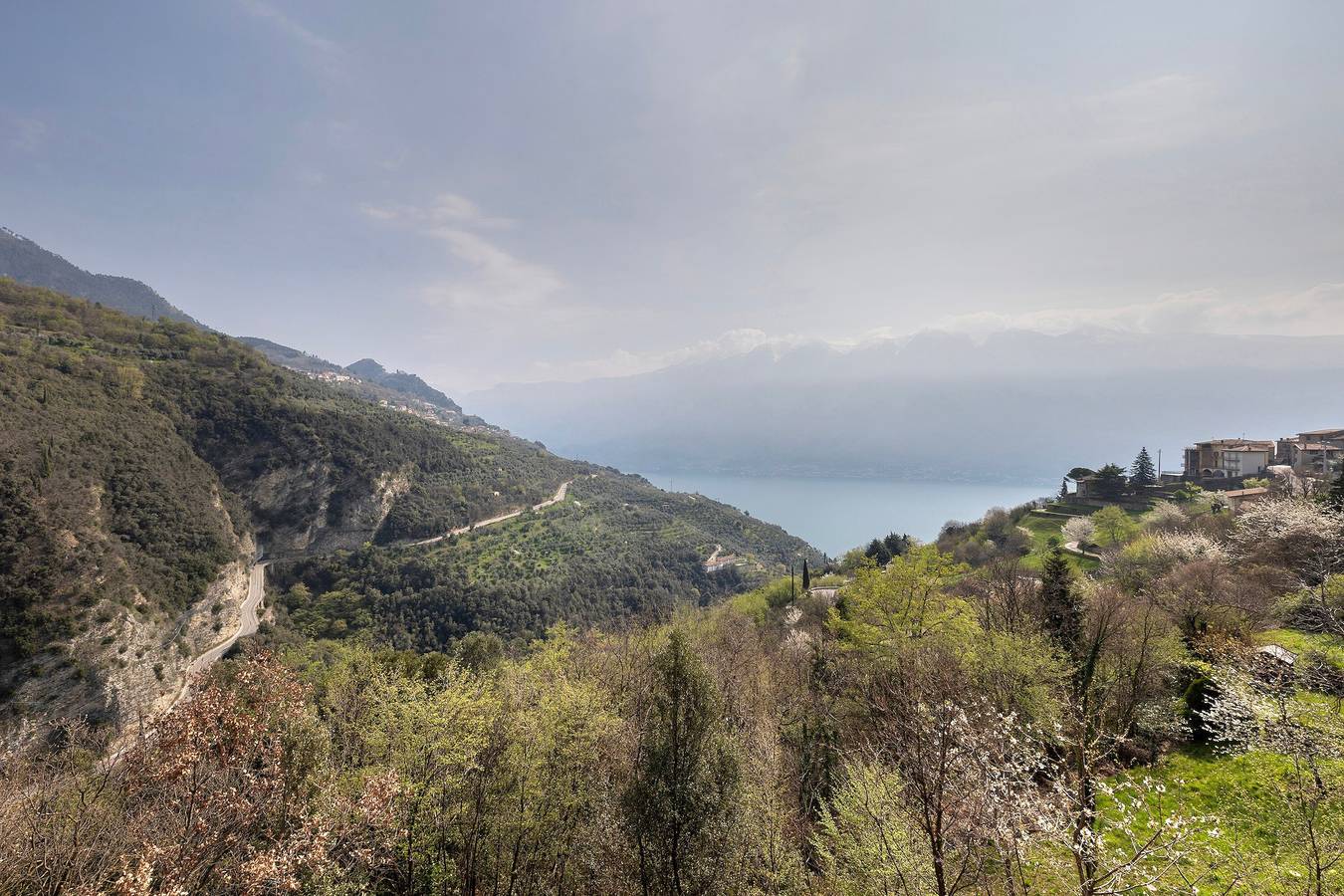 Ganze Wohnung, Ferienwohnung 'Annarosa, Piovere' mit Seeblick, privater Terrasse und Wlan in Tignale, Gardasee-Berge