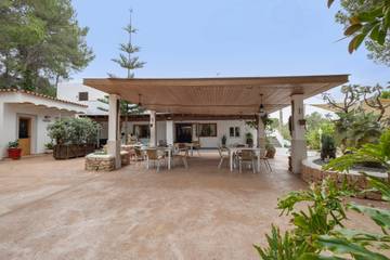 Pensión las 3 Golondrinas in Santa Eulària des Riu, Ibiza für 1 
