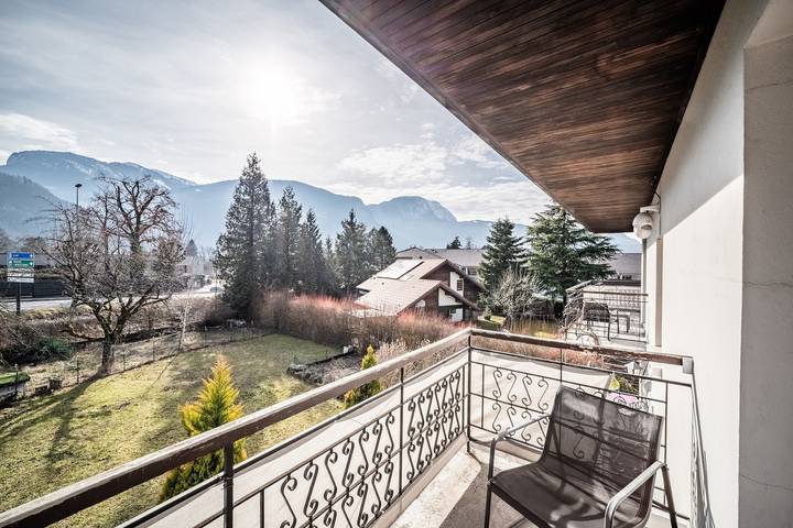 Villa para 7 pessoas, com jardim e varanda em Saboia