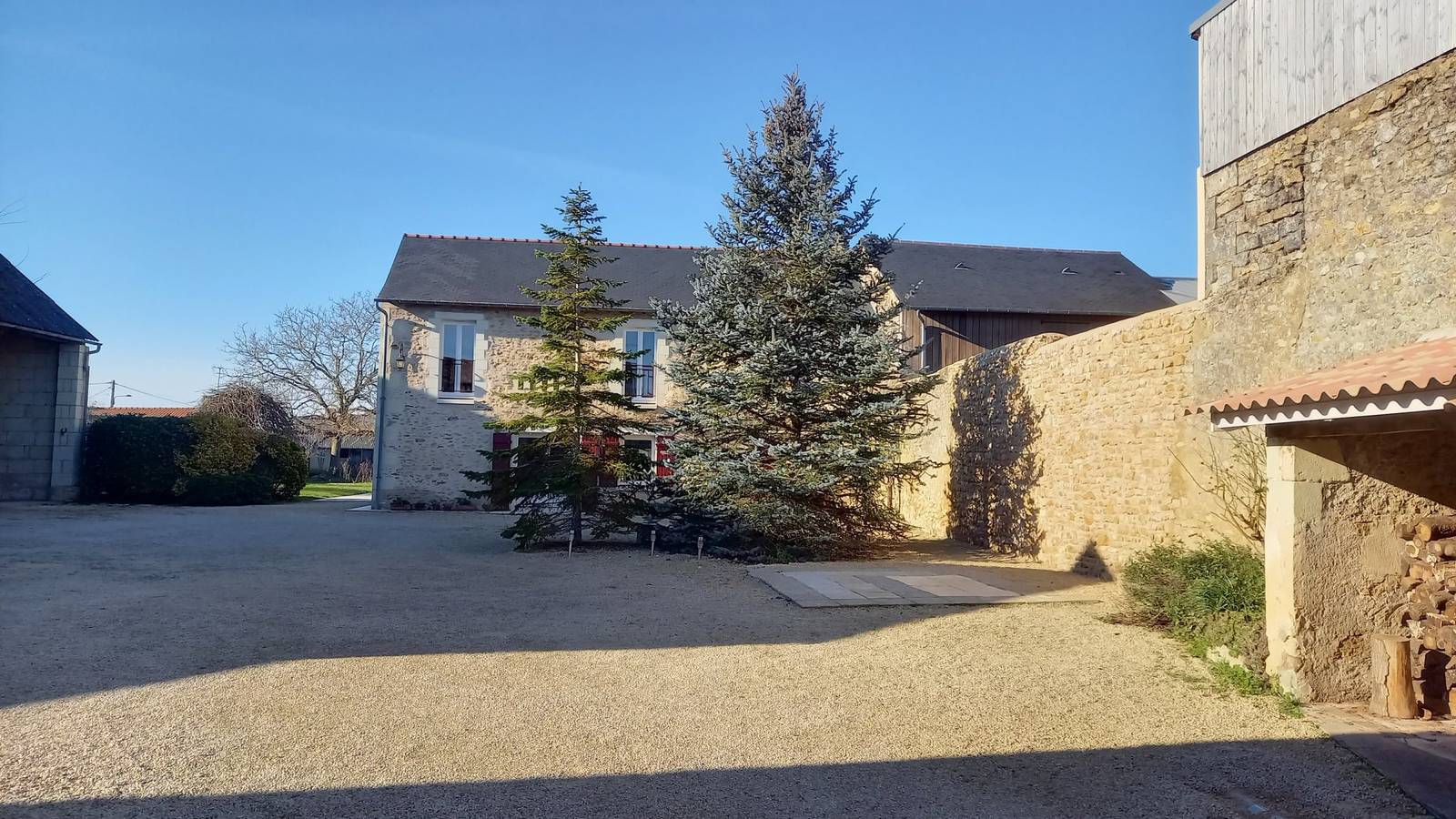 Gîte Maison Anjou - Logis de la Porte Saint Jean in Montreuil-Bellay, Vallée de la Loire
