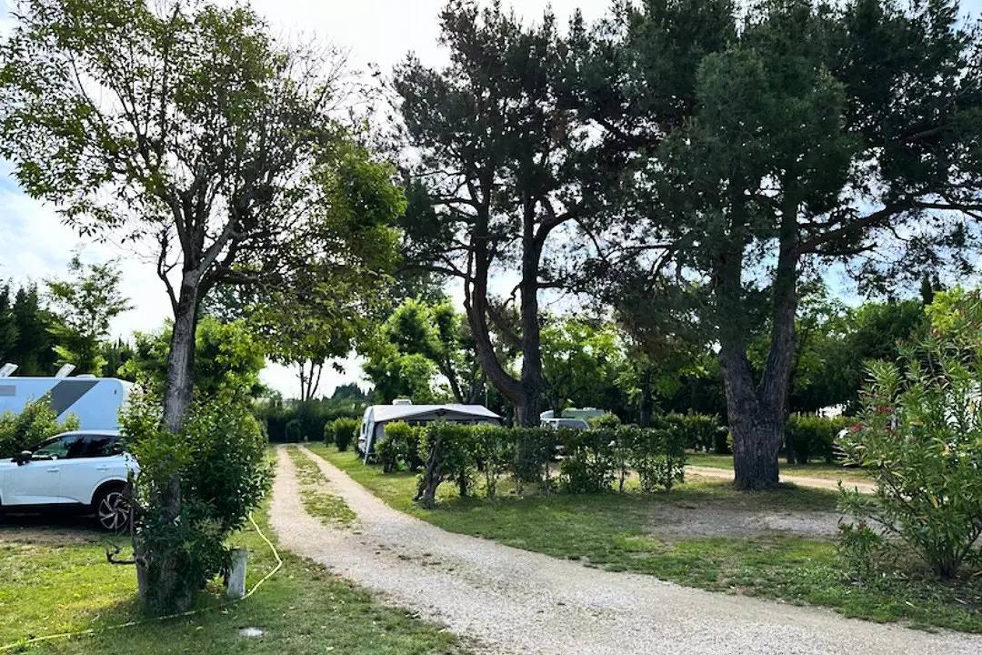 Mobil Home Premium 3 estancias 4 Personas Clima + Tv in Saint-Rémy-de-Provence, Region de Arles