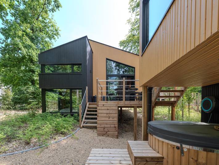 Location de vacances pour 16 personnes, avec jardin et jacuzzi ainsi que terrasse et sauna au Province de Luxembourg - 2