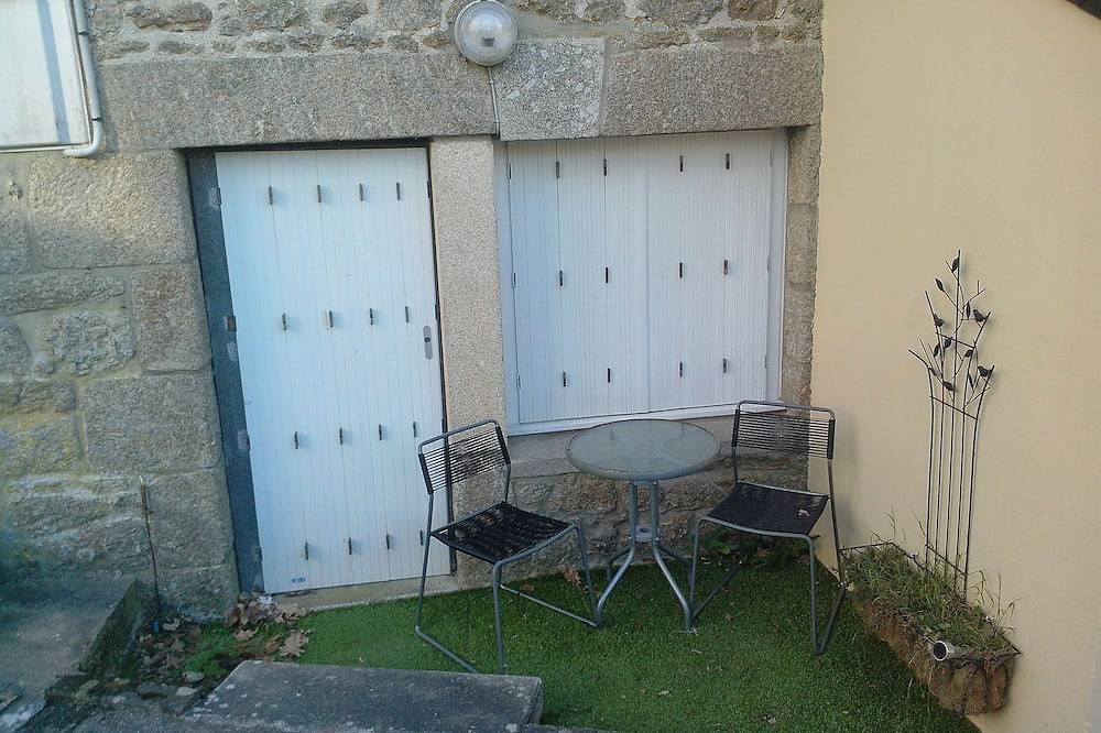 Two Bedroom Townhouse, peut accueillir 4 personnes, une promenade de 5 minutes de Prestations in Rostrenen, Région de Guingamp