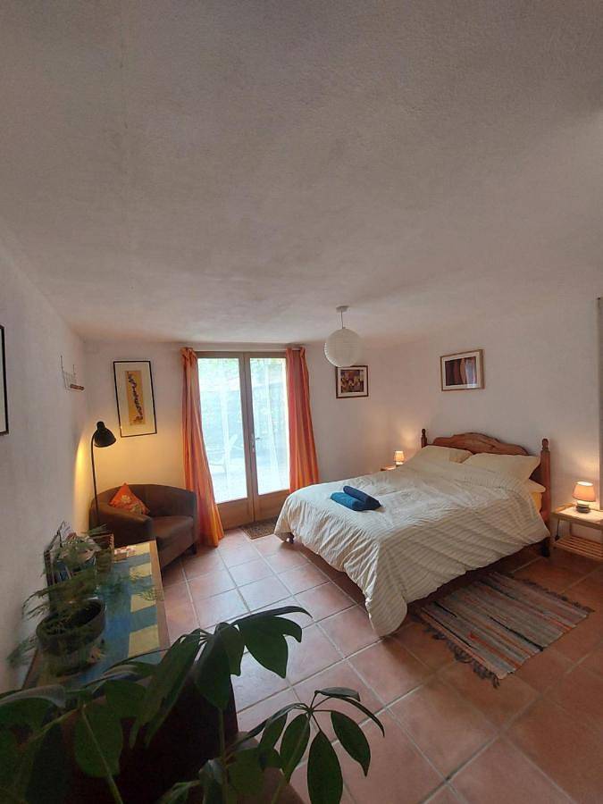 Location de vacances pour 2 personnes, avec jardin ainsi que vue et terrasse à Couiza - 3