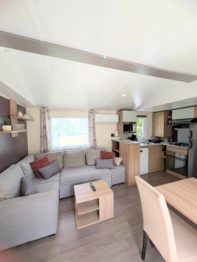 Location de vacances pour 6 personnes, avec jardin ainsi que terrasse et vue à Tour-en-Bessin - 3