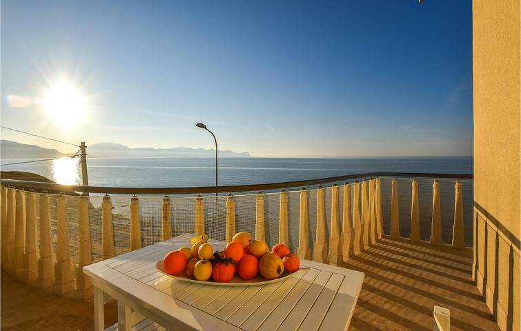 Location de vacances pour 6 personnes, avec terrasse à Balestrate - 2