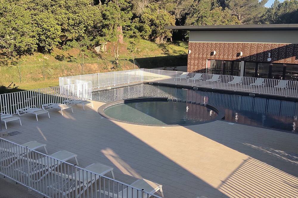 Apartamento entero, Beautiful T3, 700 m from the Pont du Gard in Remoulins, Region de Nimes