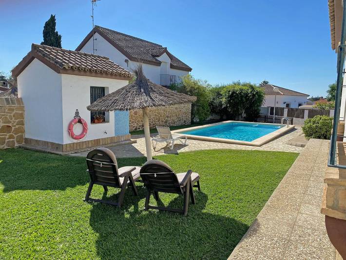 Gemütliches Ferienhaus mit privatem Pool bei Conil in Fuente del Gallo, Conil de la Frontera