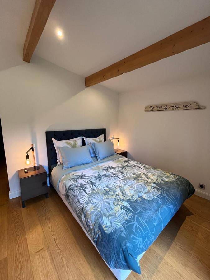 Location de vacances pour 2 personnes, avec Terrasse ainsi que Jardin et Vue à Blanquefort
