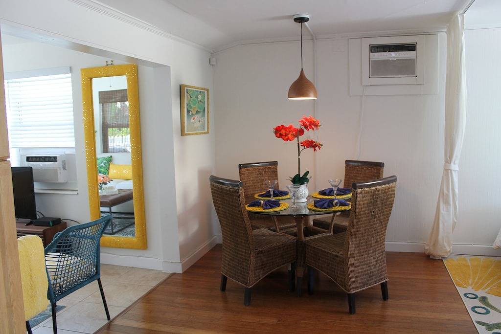 Luxury Retreat - Private Pool Cottage in Delray Beach – 45 Min to Hard Rock in Delray Beach, Palm Beach County