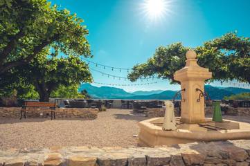 Hôtel pour 2 personnes, avec jacuzzi et jardin à Propiac