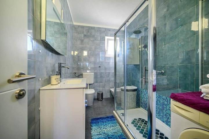 Ganze Wohnung, 1-Zimmer-Ferienwohnung am Strand Zablace, Sibenik in Sibenik, Šibenik-Knin