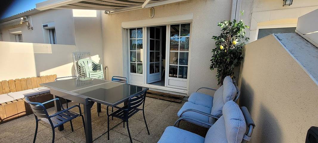 Gîte pour 6 personnes, avec jardin et terrasse