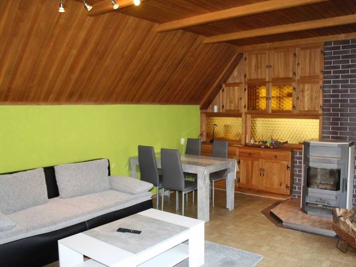Ferienwohnung für 4 Personen, mit Terrasse und Garten