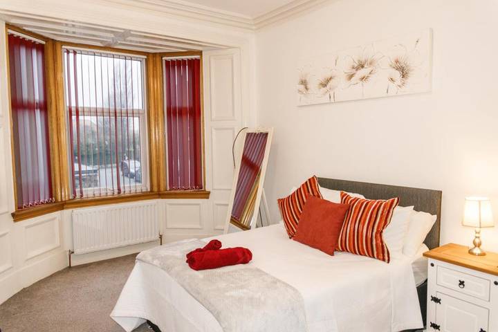 Apartment for 8 people, with garden in Sunderland