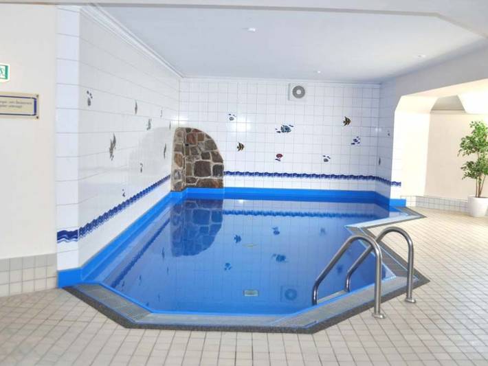 Ferienwohnung für 5 Personen, mit Pool und Balkon in Niendorf - 4