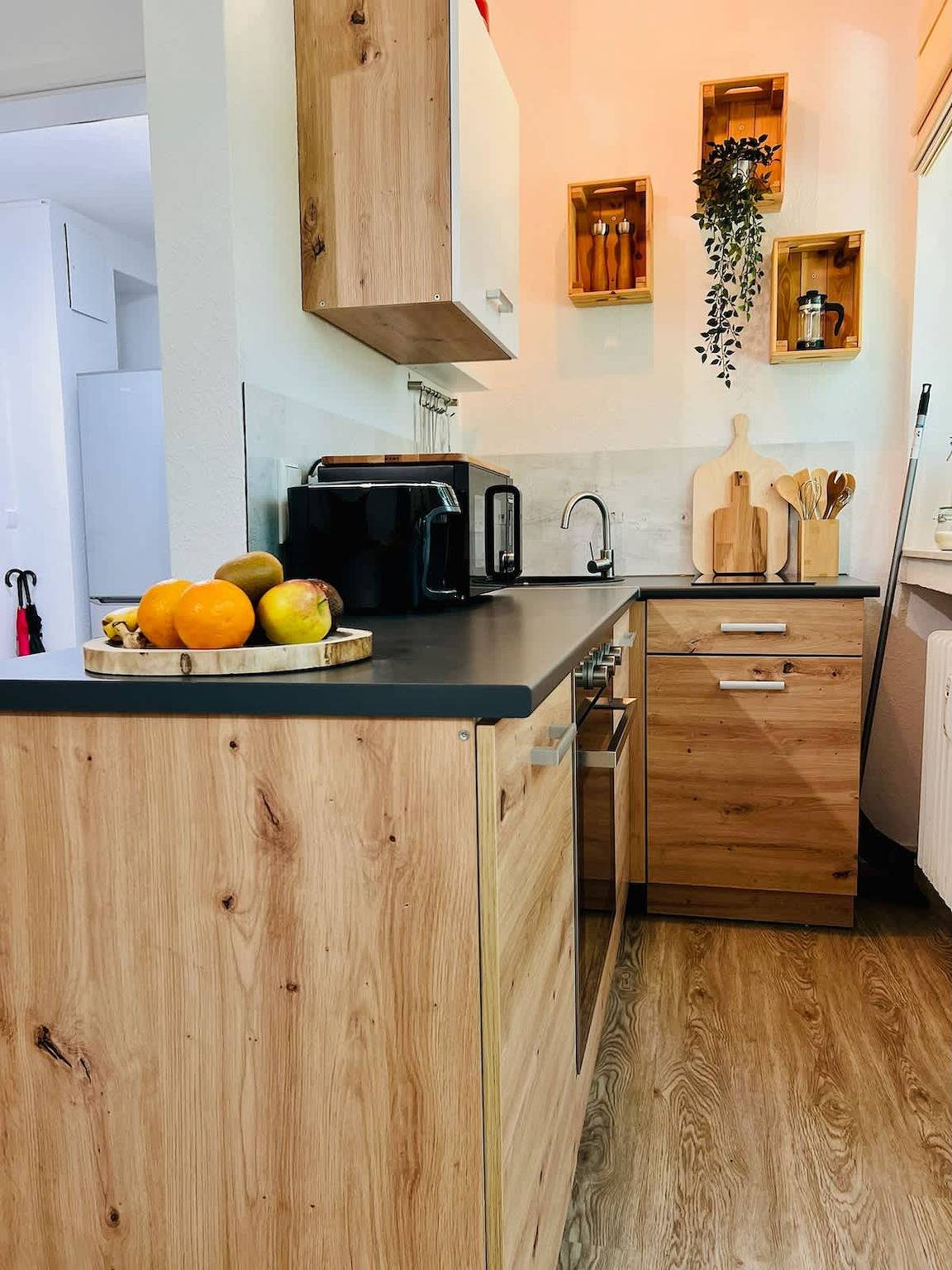 Ganze Wohnung, Ferienwohnung für 3 Personen mit Balkon/Terrasse in Lügde, Kreis Lippe