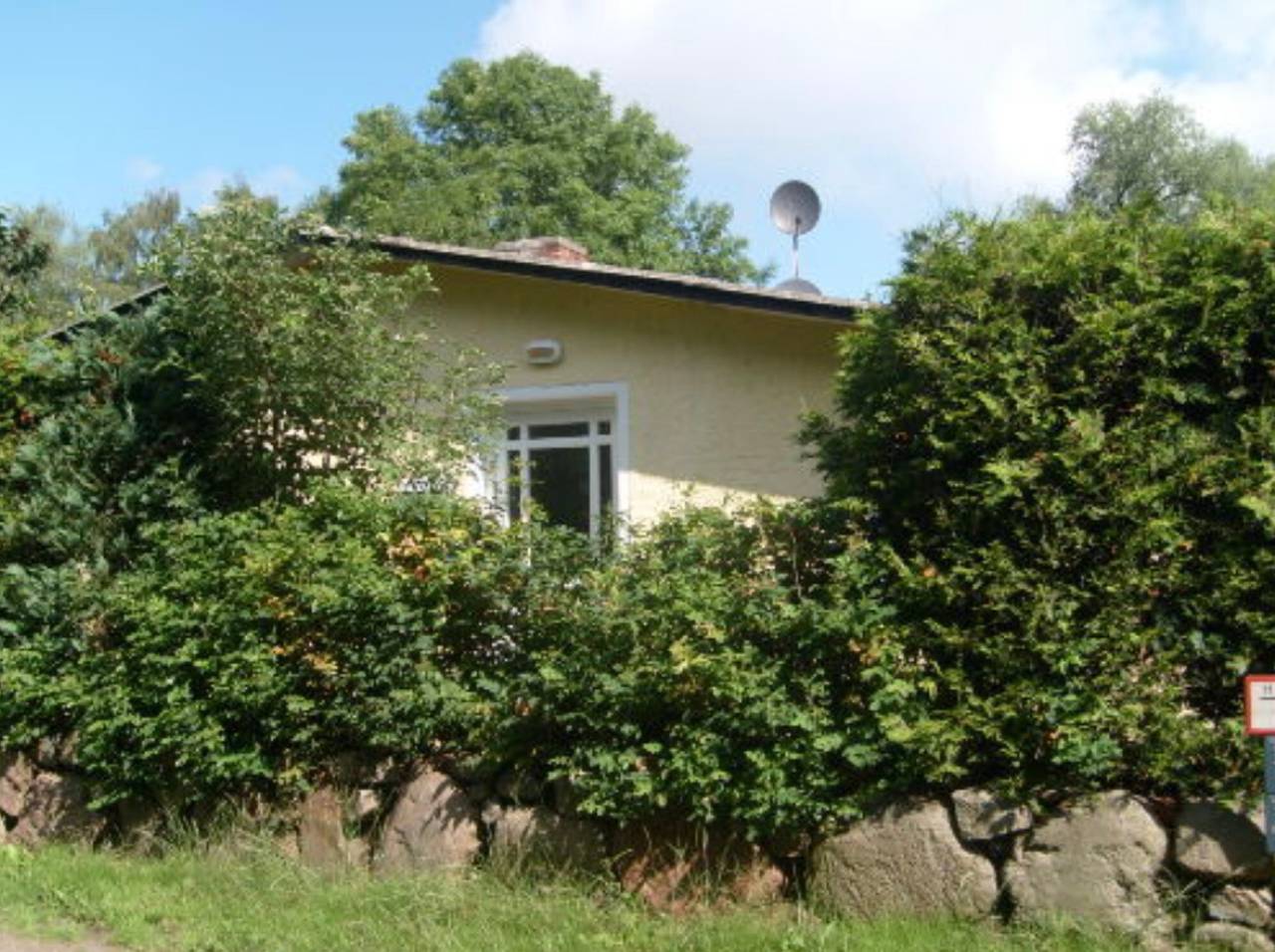 Apartamento entero, Apartamento 'Heidtschmidhof Gästehaus' con terraza privada, jardín compartido y Wi-Fi in Mahlzow, Wolgast