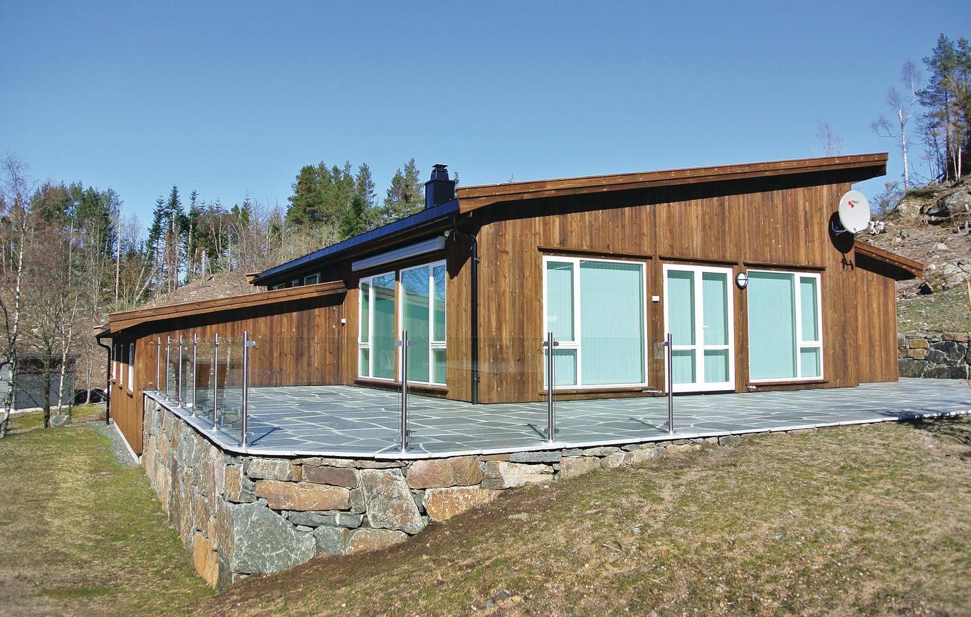 Ferienhaus für 8 Personen mit Terrasse in Farsund