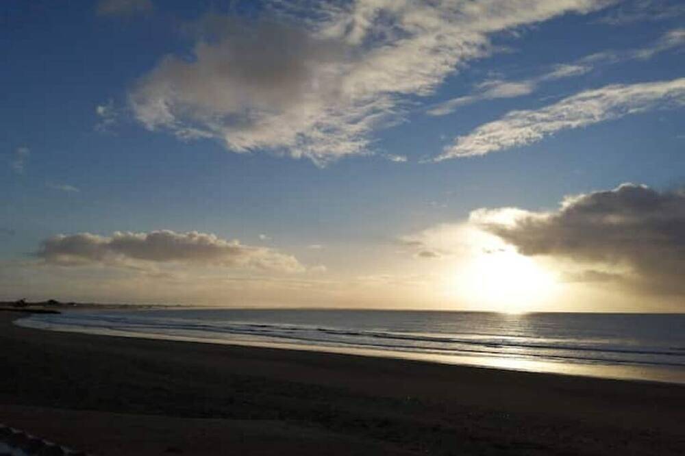 Renovated house 50 m from the beach - Enclosed garden & terraces, sea view in Gâvres, Côte des Mégalithes