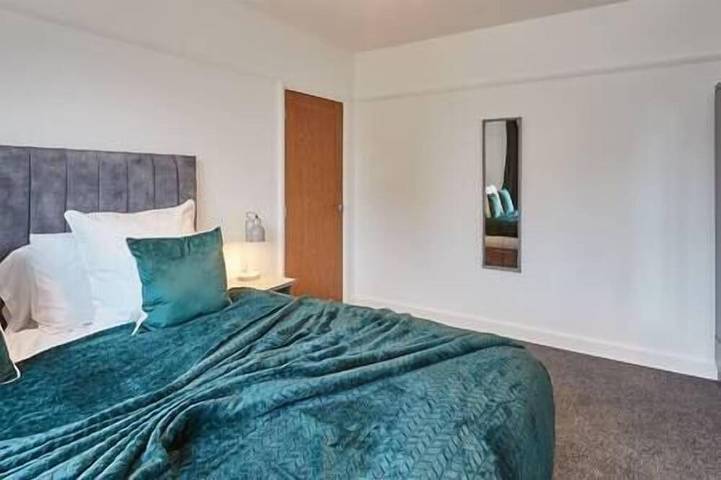 Elfleda Stay | Modern 5 bedroom house in Abbey Ward, Cambridge