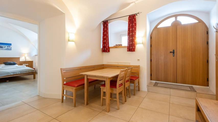 Ferienhaus für 12 Personen, mit Terrasse und Sauna sowie Garten in Niedernsill