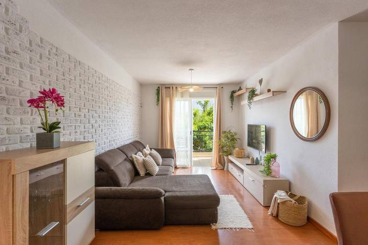 Gîte pour 5 personnes, avec Balcon et Terrasse ainsi que Piscine et Vue dans Cho