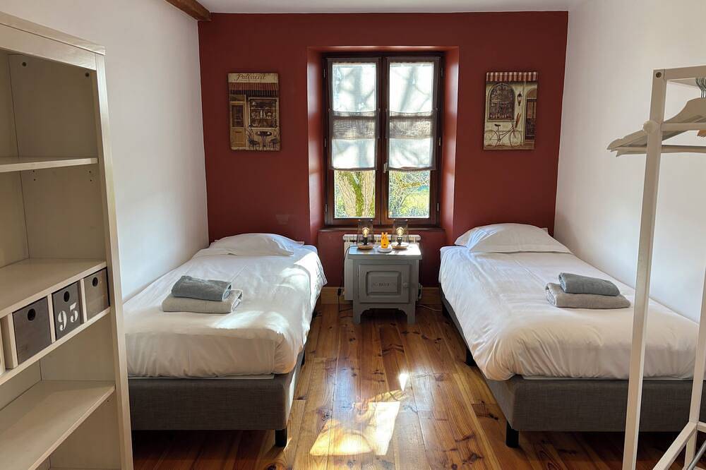 Gite Rose Très Beaucoup de Charme 4**** in Charmes-sur-l'Herbasse, Région de Valence