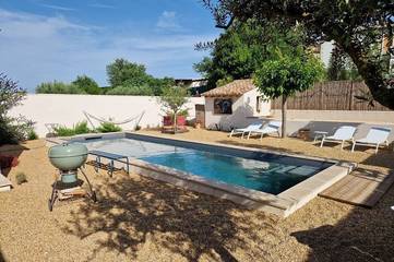 Cottage pour 8 personnes, avec jardin et terrasse à Aspères