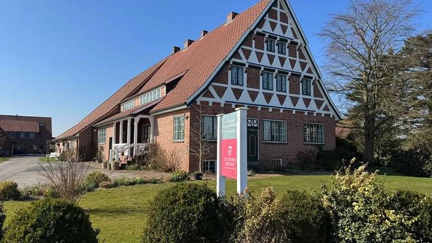 Ferienwohnung für 3 Personen, mit Garten und Whirlpool sowie Terrasse und Sauna in Hollern-Twielenfleth