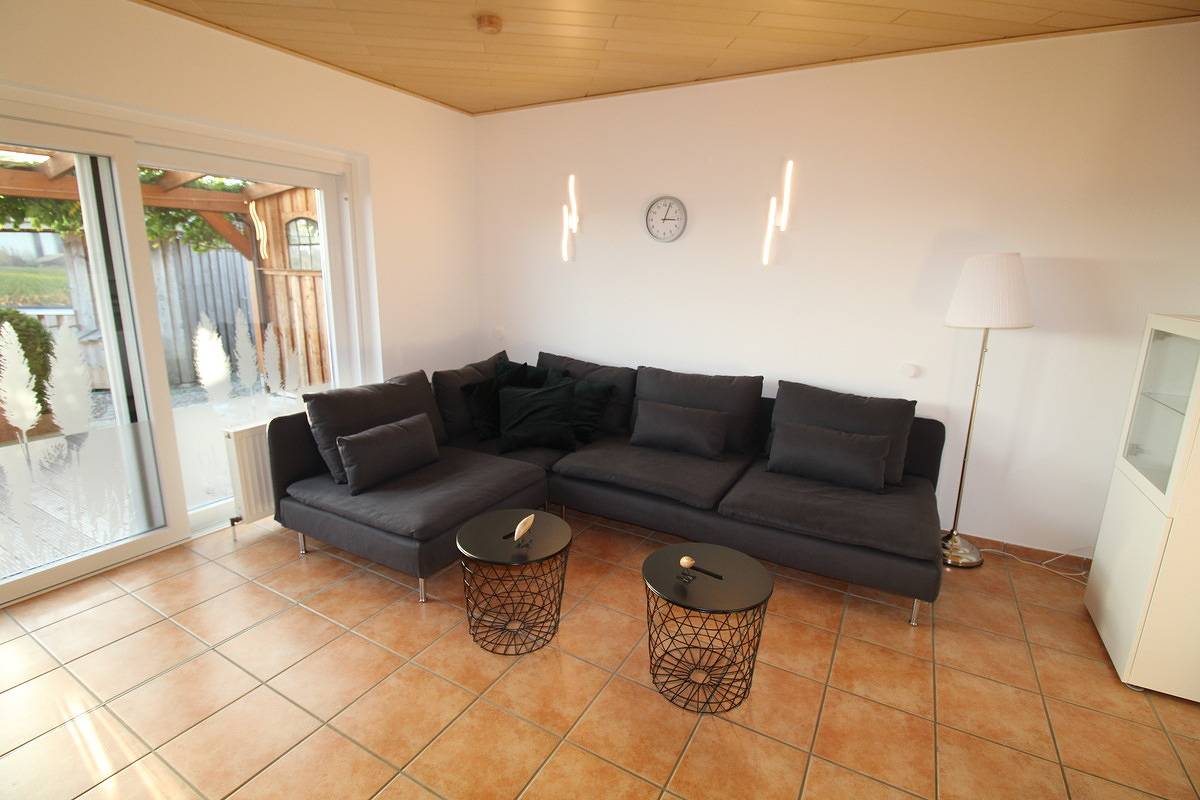 Küstenkind - Ferienhaus 4 Zimmer mit Hund Garten Grillplatz in Nordholz, Cuxland