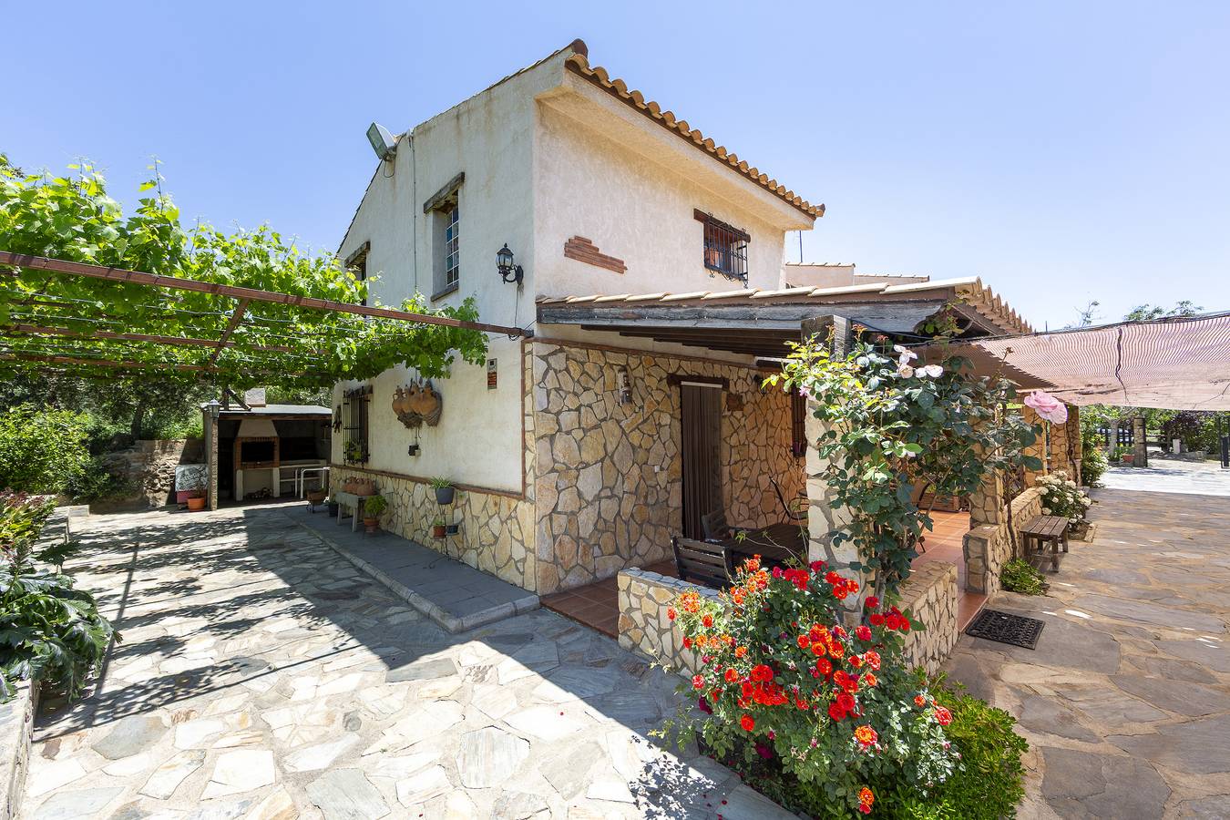 Holiday Home 'Casa 2' with Mountain View, Shared Pool and Wi-Fi in Fiñana, Almería Province