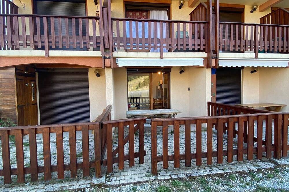 Entire apartment, Skis for 6 people in La Joue du Loup, Le Dévoluy