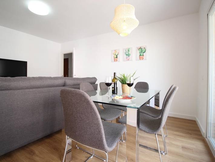 Ganze Ferienwohnung, Ferienwohnung für 6 Personen mit Terrasse in Altstadt Málaga, Malaga
