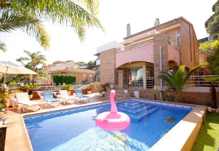 Chalet para 9 personas, con jacuzzi además de jardín y piscina en Provincia de Barcelona - 3