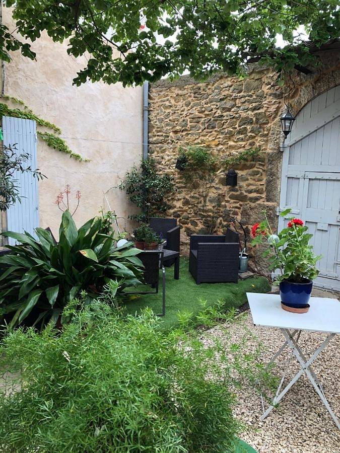 Location de vacances pour 3 personnes, avec jardin à Lézignan-Corbières - 2