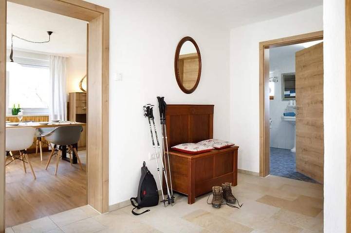 Ganze Wohnung, Komfortables Ferienhaus mit drei Terrassen in Weiding, Ostbayern
