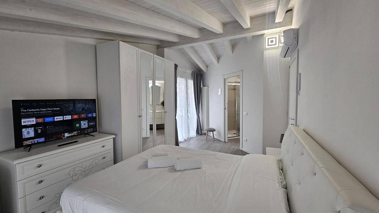 Superior Chalet in Verona, Gardasee-Berge