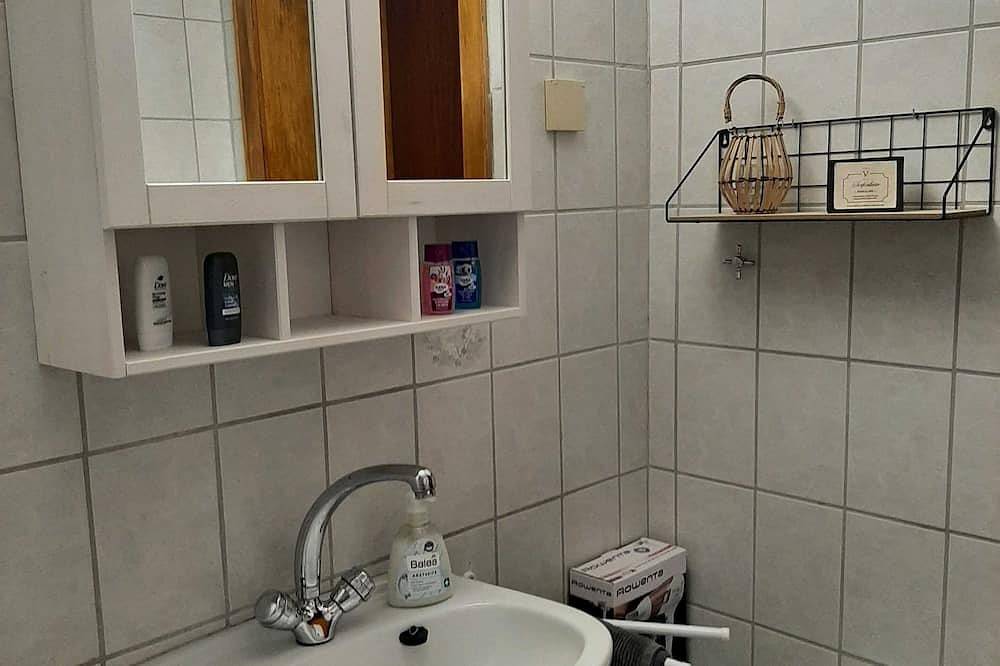 Ganze Wohnung, Ferienwohnung  Am Erle in Gladenbach, Naturpark Lahn-Dill-Bergland