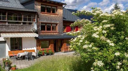 Vacation Apartment for 5 Guests in Au, Lechquellengebirge, Picture 2