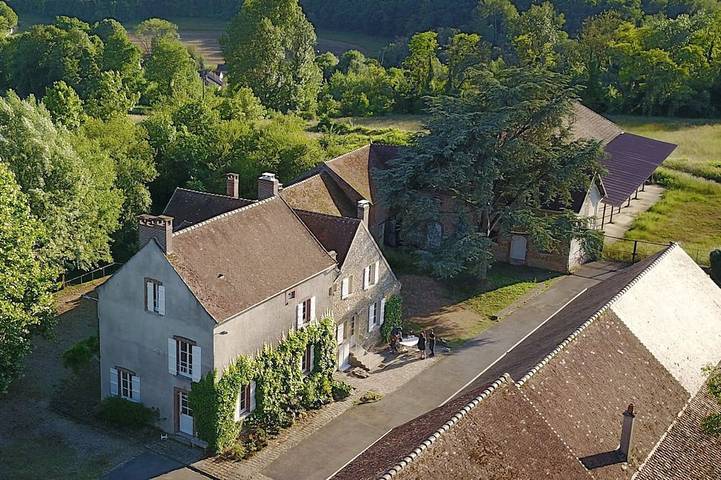 Location de vacances pour 15 personnes, avec jardin, animaux acceptés à Mortcerf