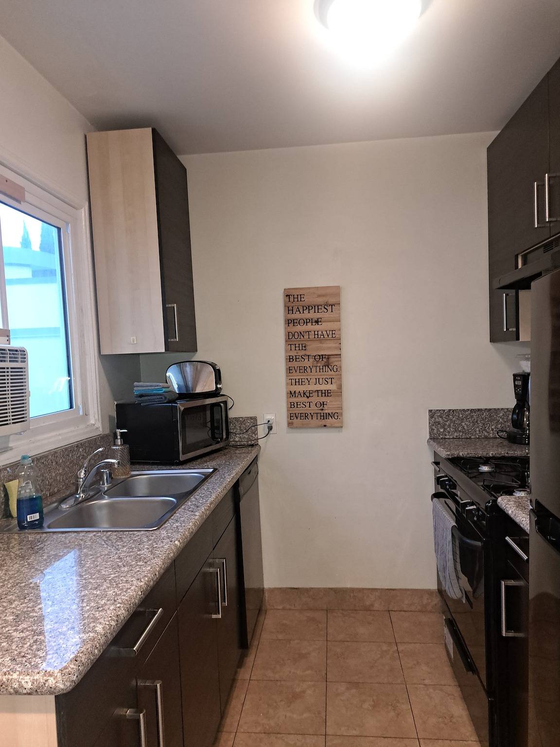 Ganze Wohnung, Geräumiges Apartment mit 1 Schlafzimmer in Beverly Hills in Los Angeles, Los Angeles County