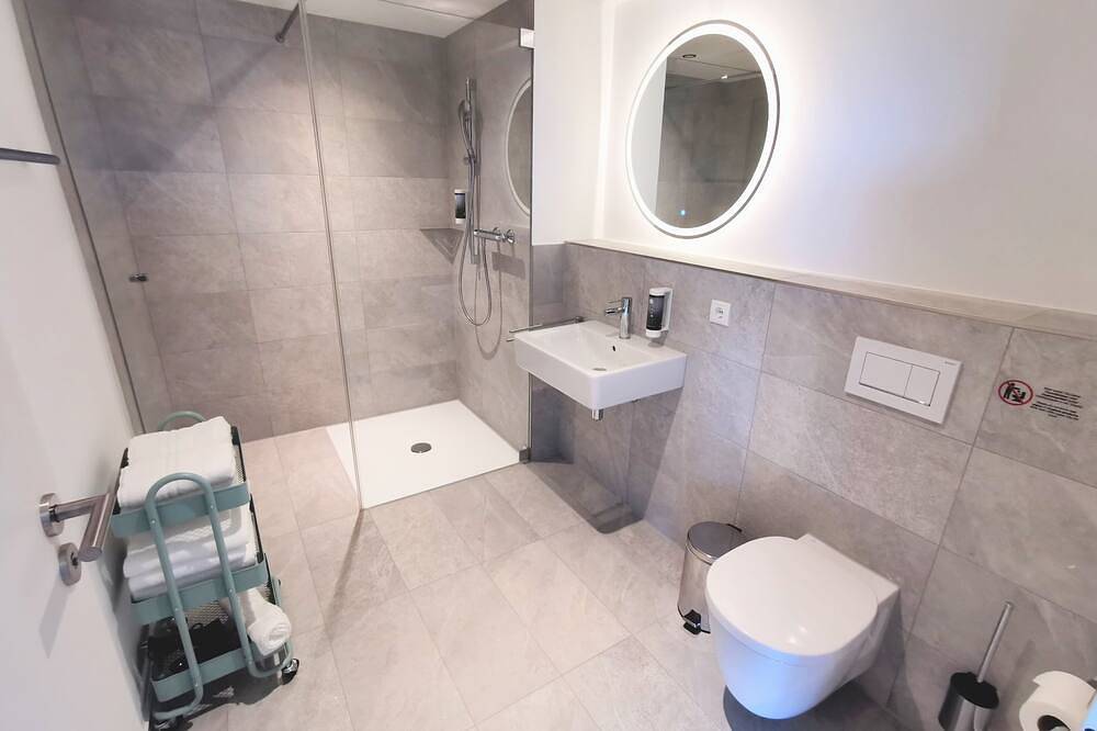 Ganze Wohnung, Mehrbettzimmer für 4 Gäste mit 40m² in Meckenbeuren (296951) in Ravensburger Spieleland, Meckenbeuren