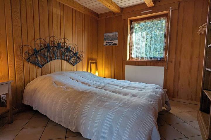 Gîte pour 5 personnes, avec jacuzzi ainsi que terrasse et jardin à Laveline-du-Houx - 2