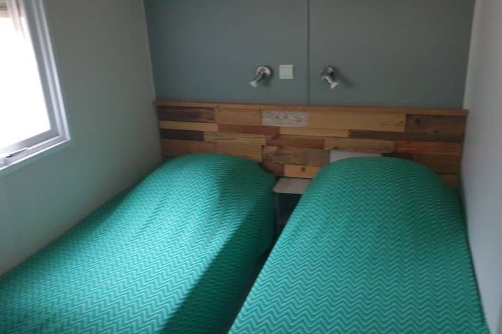 Mobil home pour 8 personnes, avec terrasse ainsi que piscine et jardin à Orgnac-l'Aven - 4