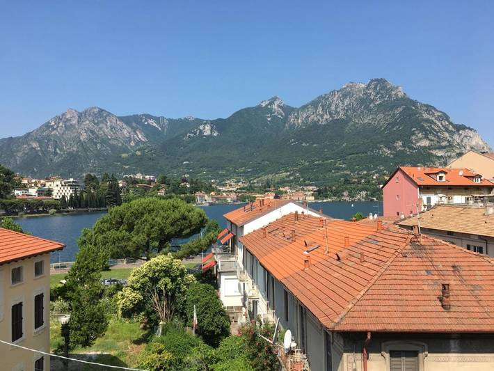 Appartamento vacanze per 6 persone, con balcone e vista lago nonché panorama - 1