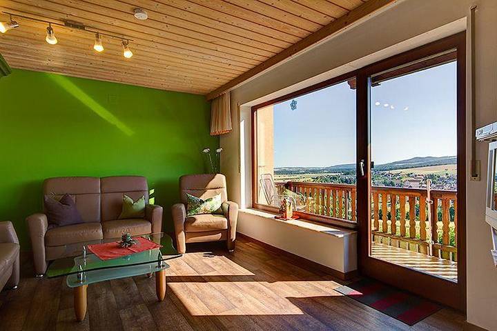 Ferienwohnung für 4 Personen, mit Garten und Sauna sowie Balkon in Rhön-Bayern - 2