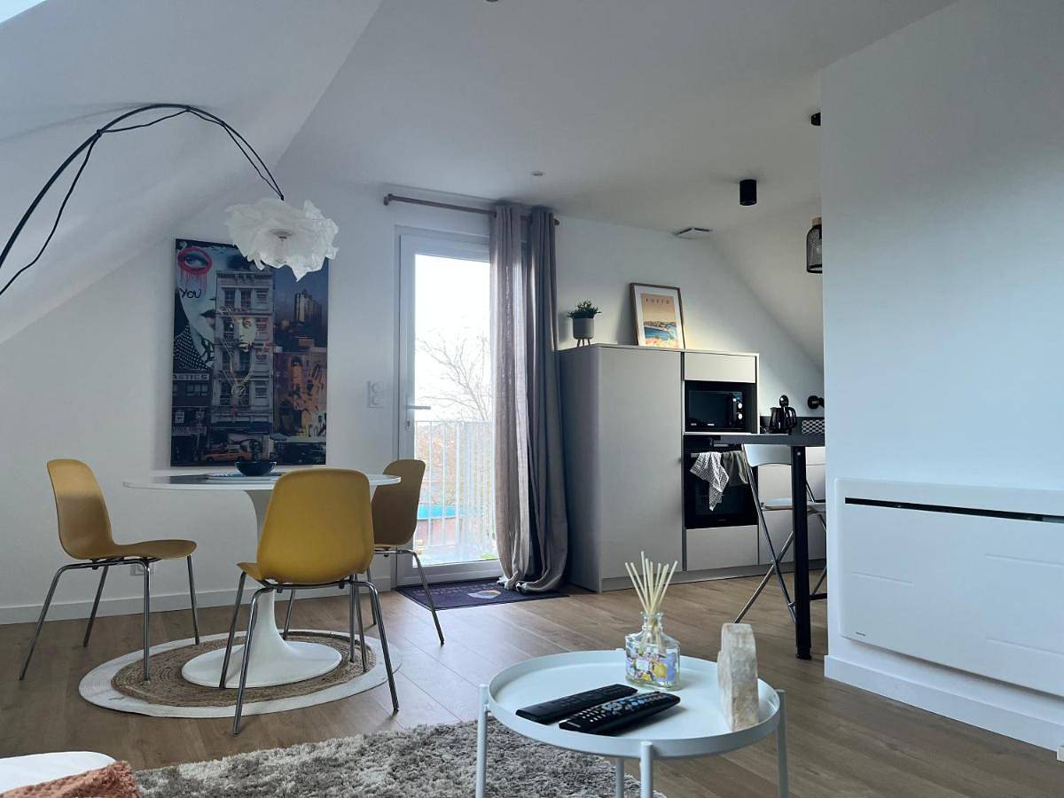 Appartement entier, One-Bedroom Apartment in Crevin, Région de Redon